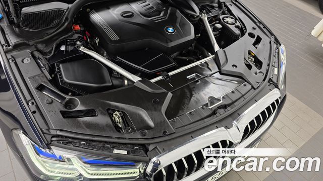 BMW 5-Series 2023 — photo 6