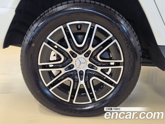 Mercedes-Benz G-Class 2025 — photo 5