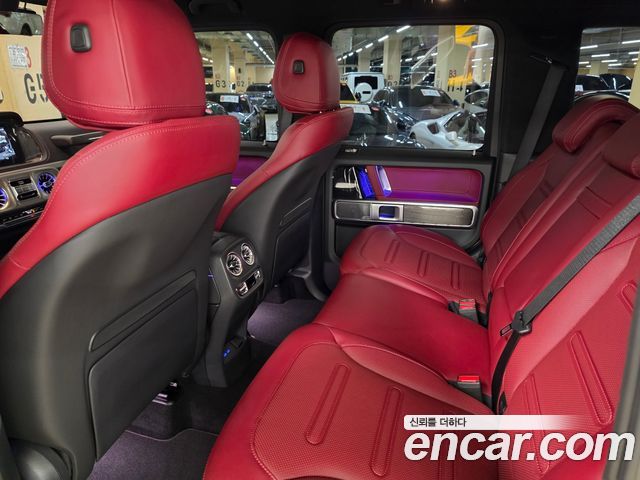 Mercedes-Benz G-Class 2025 — photo 11