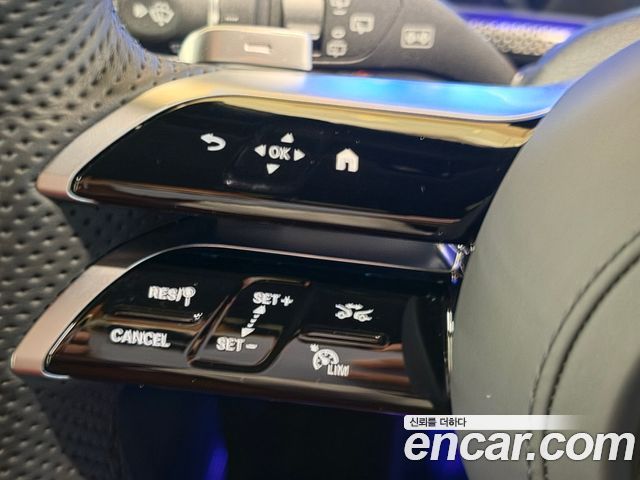 Mercedes-Benz G-Class 2025 — photo 15