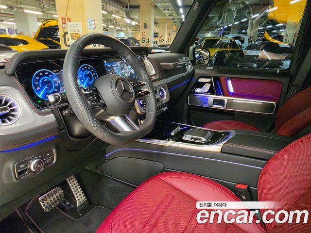 Mercedes-Benz G-Class 2025 — photo 18