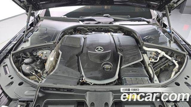 Mercedes-Benz S-Class 2022 — photo 6