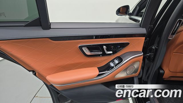 Mercedes-Benz S-Class 2022 — photo 15