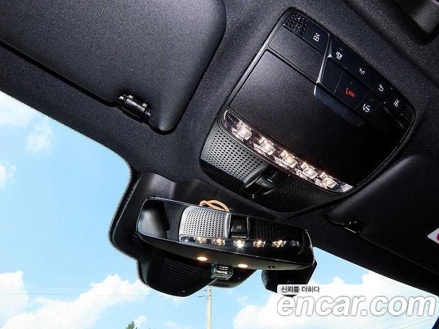 Mercedes-Benz E-Class 2022 — photo 15