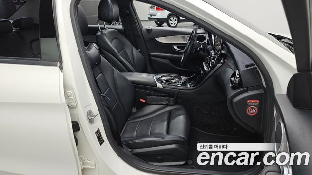 Mercedes-Benz C-Class 2015 — photo 10