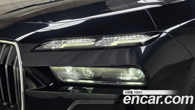 BMW 7-Series 2024 — photo 8