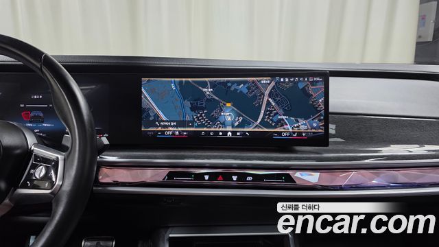 BMW 7-Series 2024 — photo 28