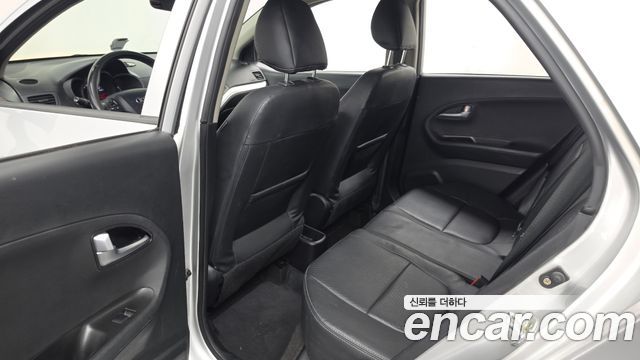 Kia morning 2015 — photo 16