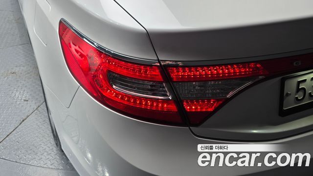 Hyundai Grandeur 2012 — photo 9
