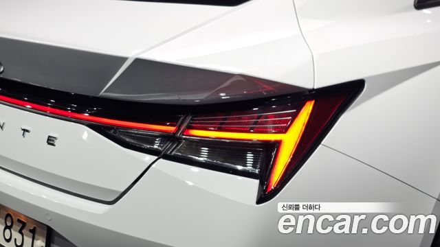 Hyundai AVANTE 2023 — photo 9
