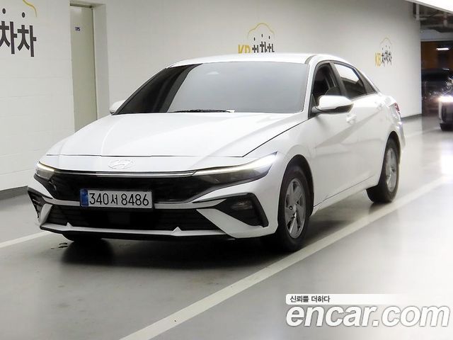 Hyundai AVANTE 2024 — photo 1