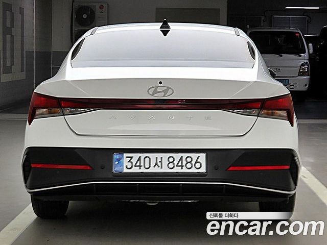 Hyundai AVANTE 2024 — photo 3
