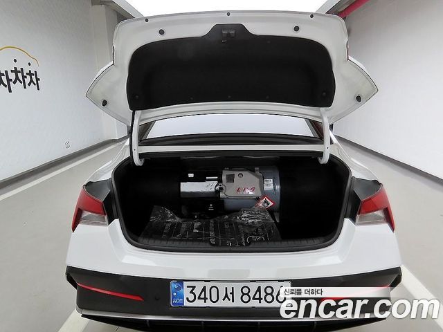 Hyundai AVANTE 2024 — photo 5