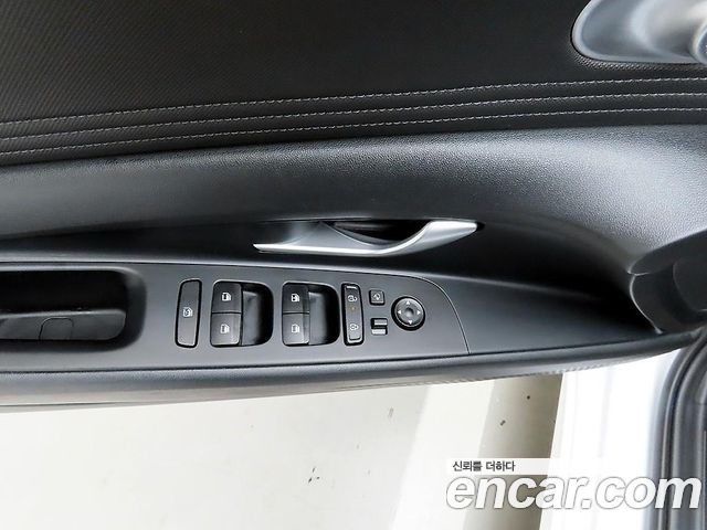 Hyundai AVANTE 2024 — photo 11