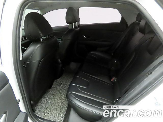 Hyundai AVANTE 2024 — photo 14