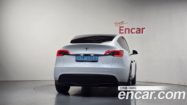 Tesla Model Y 2021 — photo 4