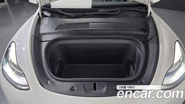 Tesla Model Y 2021 — photo 6