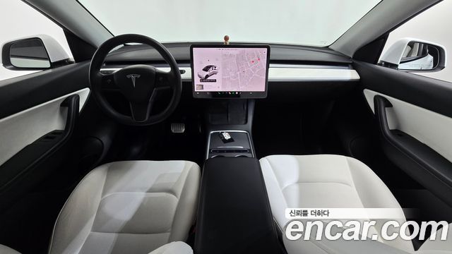Tesla Model Y 2021 — photo 10