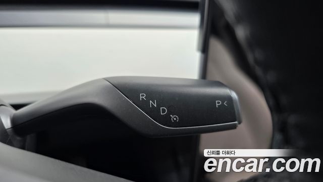 Tesla Model Y 2021 — photo 12