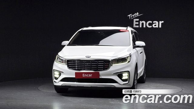 Kia Canival 2020 — photo 3