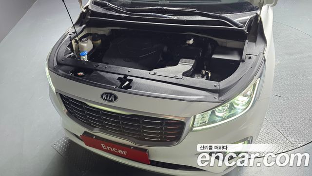 Kia Canival 2020 — photo 6