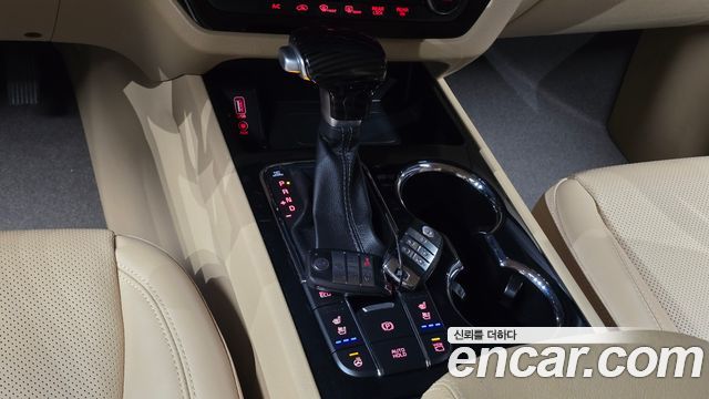 Kia Canival 2020 — photo 12