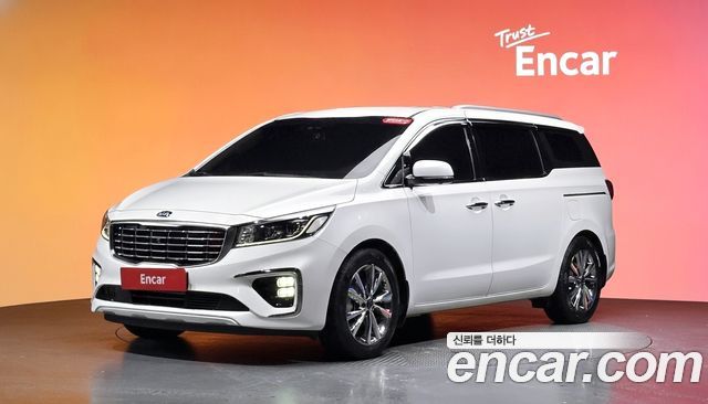 Kia Canival 2020 — photo 1