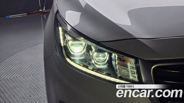 Kia Canival 2020 — photo 8