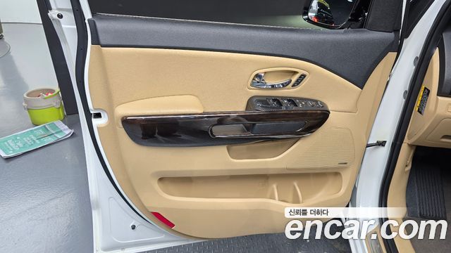 Kia Canival 2020 — photo 14