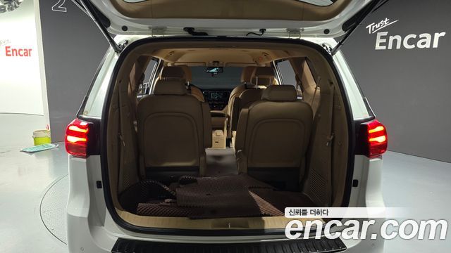Kia Canival 2020 — photo 29