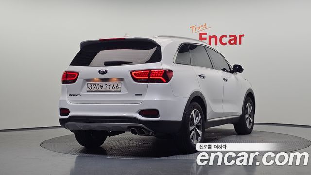Kia Sorento 2018 — photo 2