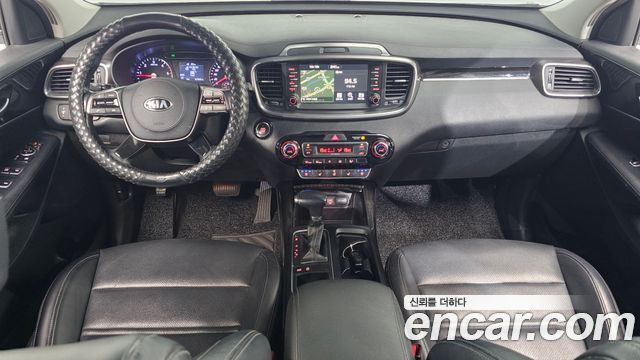 Kia Sorento 2018 — photo 10