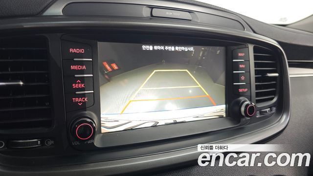 Kia Sorento 2018 — photo 21