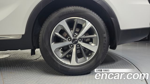 Kia Sorento 2018 — photo 7