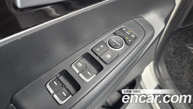 Kia Sorento 2018 — photo 27