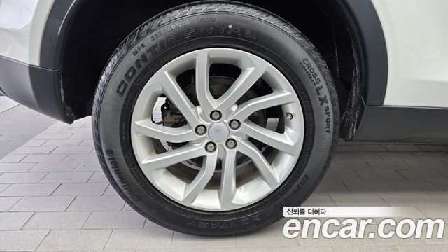 Land Rover Discovery Sport 2019 — photo 5