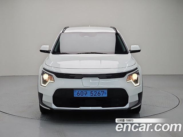 Kia Niro 2023 — photo 2