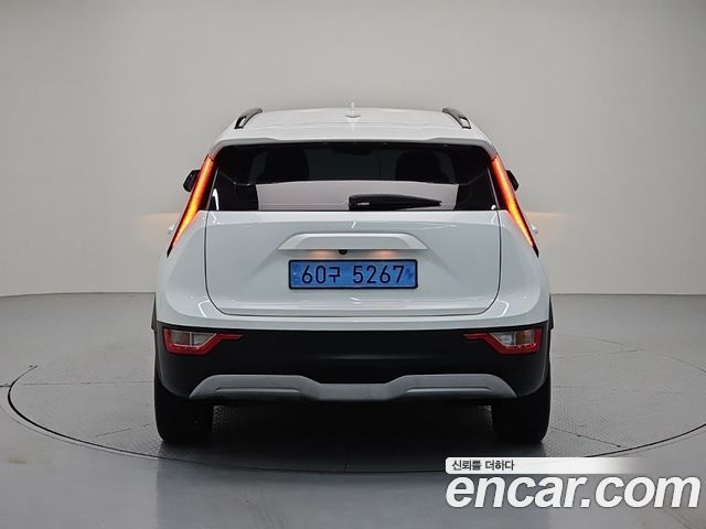 Kia Niro 2023 — photo 3