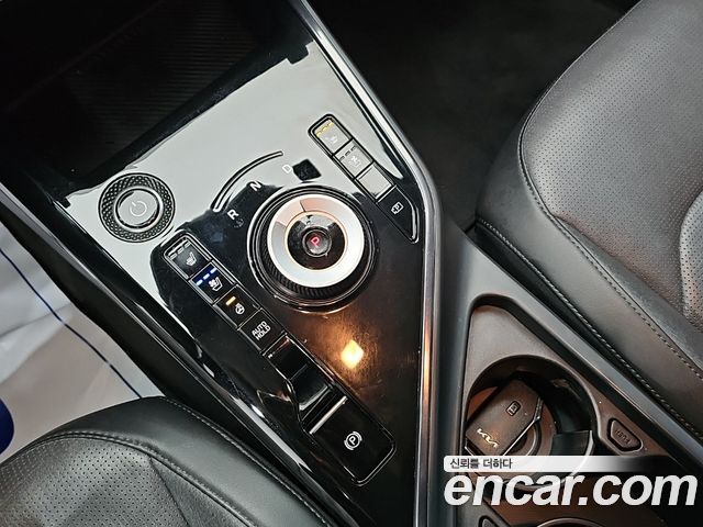 Kia Niro 2023 — photo 8