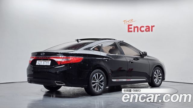 Hyundai Grandeur 2011 — photo 2