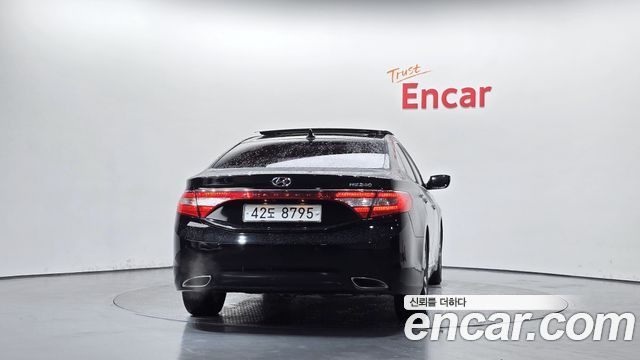 Hyundai Grandeur 2011 — photo 4