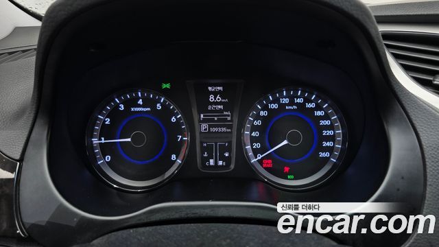 Hyundai Grandeur 2011 — photo 8