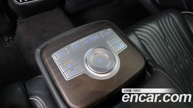 Genesis G80 2021 — photo 24