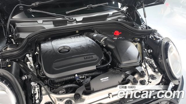 Mini Cooper Convertible 2026 — photo 6