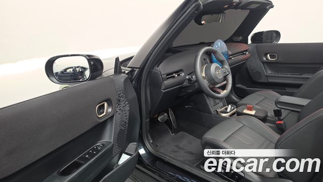 Mini Cooper Convertible 2026 — photo 13