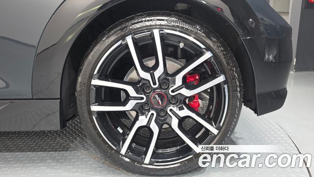 Mini Cooper Convertible 2026 — photo 7
