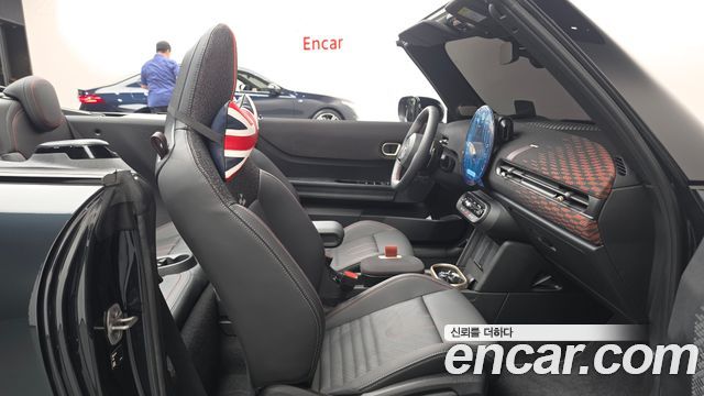 Mini Cooper Convertible 2026 — photo 16