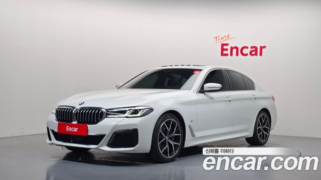 BMW 5-Series 2021 — photo 1