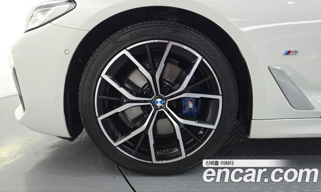 BMW 5-Series 2021 — photo 5
