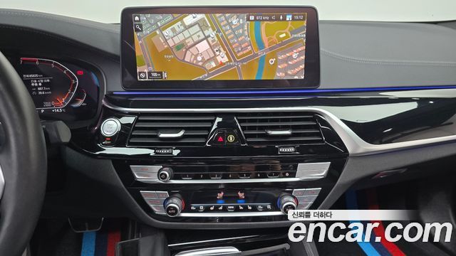 BMW 5-Series 2021 — photo 12